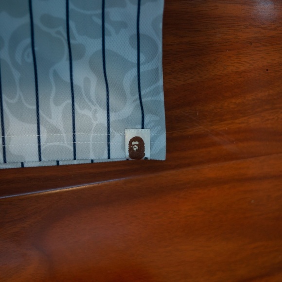 BAPE x Mitchell & Ness Yankees Baseball Jersey - Picture 5 of 6